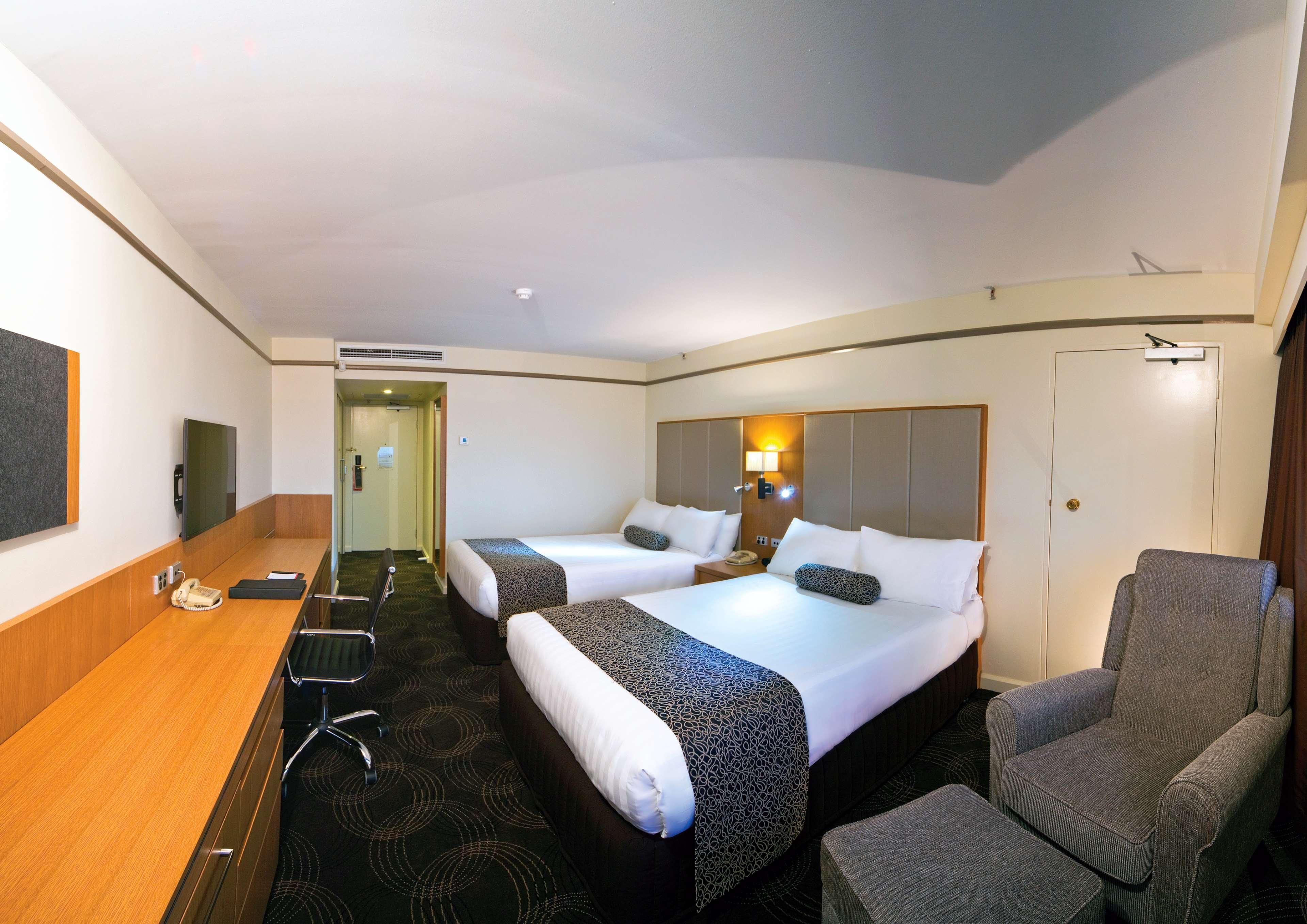 מלון Stamford Plaza אדלייד מראה חיצוני תמונה A typical room at the hotel