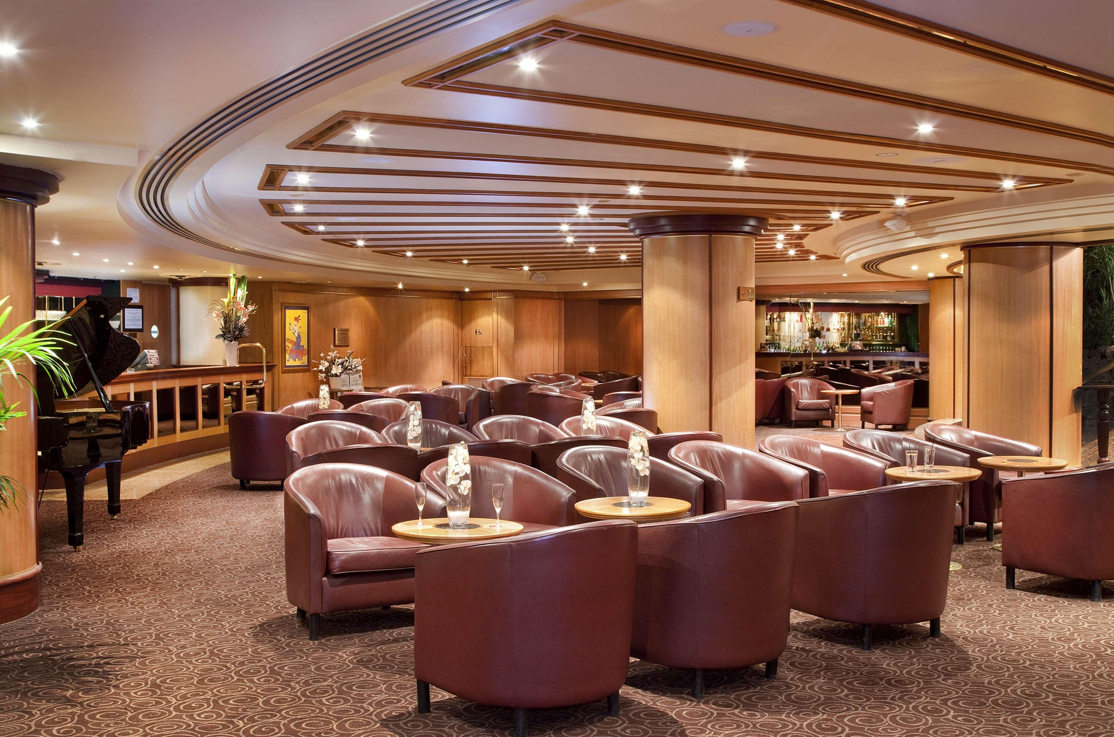 מלון Stamford Plaza אדלייד מסעדה תמונה The lounge at the airport