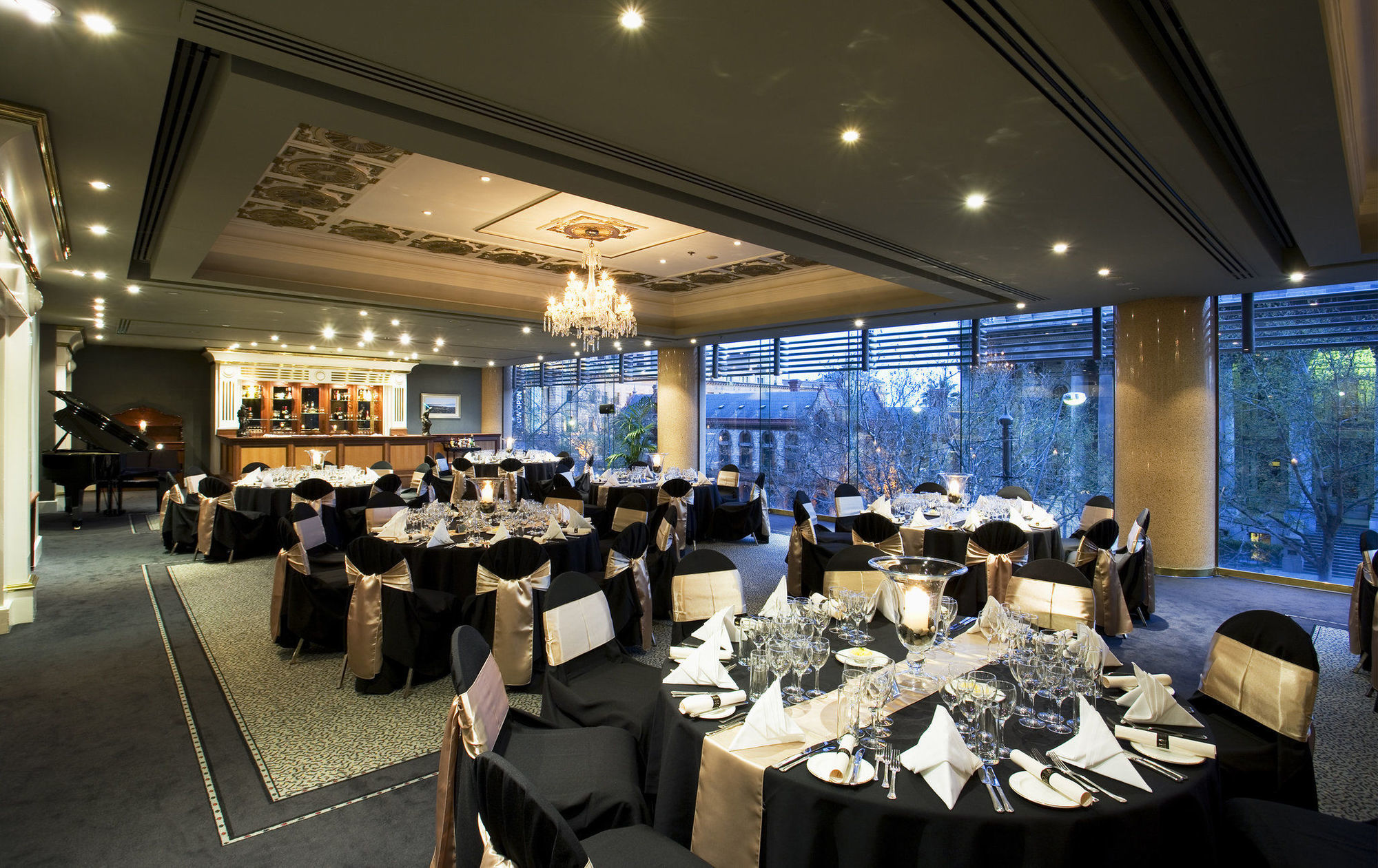 מלון Stamford Plaza אדלייד מסעדה תמונה The River Restaurant