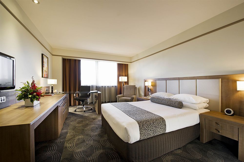 מלון Stamford Plaza אדלייד מראה חיצוני תמונה A room at the hotel